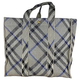 Burberry Shopper aus kariertem Canvas
