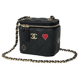 Chanel Matelassé Schultertasche aus schwarzem genarbtem Kalbsleder