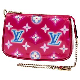 Louis Vuitton Mini Pochette Accessoires in Fuchsia