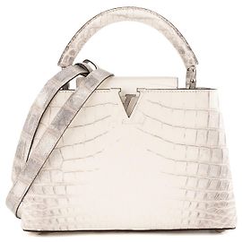 LOUIS VUITTON - Bolso de bandolera Capucines BB Himalaya Louis Vuitton en piel exótica de cocodrilo niloticus blanco y gris
