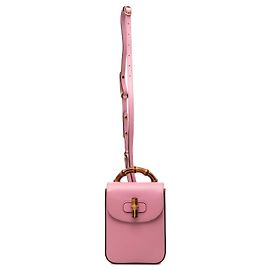 Gucci Mini Handtasche aus rosa Kalbsleder mit Bambusgriff
