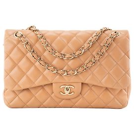 CHANEL - Borsa a tracolla Classic/Timeless Jumbo Chanel in pelle liscia beige