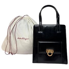 Borsa Vintage Salvatore Ferragamo in vernice con manico superiore, fine anni '90, Nero / heritage : ferragamo Gancini Bags
