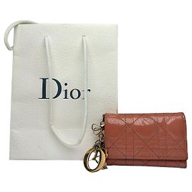 Cartera llavero Vintage Dior Cannage de charol 1943 Peach