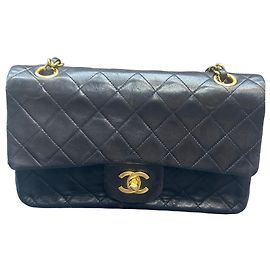 Borsa Chanel Vintage piccola dimensione 23 Double Flap in pelle d'agnello nera