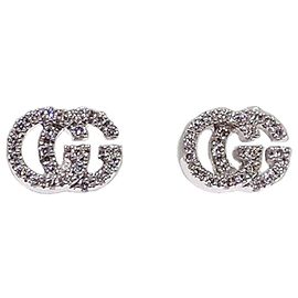 Orecchini a lobo Gucci Double G in oro bianco 18K e diamanti
