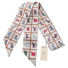 Hermès Hermes Twilly Couvertures et Tenues de Jour Ribbon Scarf