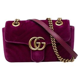 Borsa a tracolla Gucci GG Marmont matelassé con catena