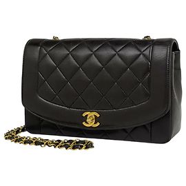 Borsa a tracolla Chanel Diana Matelassé Single Flap
