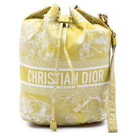 DiorTravel Beuteltasche aus technischem Toile de Jouy Dior Gewebe in Gelb