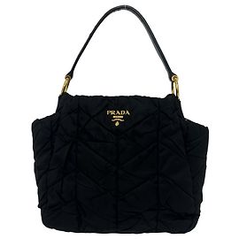 Bolso de hombro de nailon acolchado con logotipo de Prada