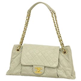 Borsa a tracolla Chanel in pelle Matelassé Grigia
