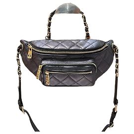 Borsello da cintura Chanel in pelle trapuntata nera