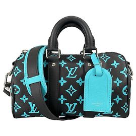 Louis Vuitton Keepall 25 Bandoulière Monogram Playground Shoulder Bag