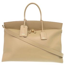 Sac à main 2-Way et sac de voyage Burberry Logo en cuir beige