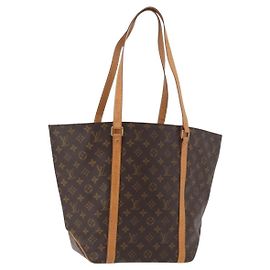Louis Vuitton Shopping Sac Monogram Canvas GM
