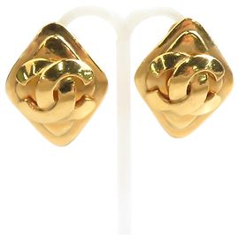 Chanel Gold Clip-Ohrringe