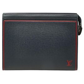 Borsa a pochette Louis Vuitton Taiga Pochette Voyage MM