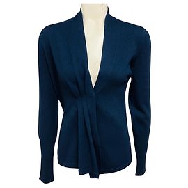 Rebeca de cashmere azul marino con detalles plisados Brunello Cucinelli