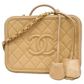 Borsa Vanity 2-Way Chanel CC Filigree in pelle Caviar