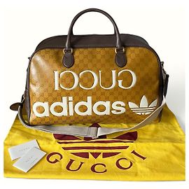 Gucci x Adidas Mala de Viagem Duffle Monograma GG Castanho