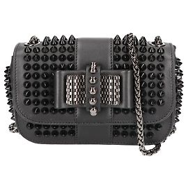 Borsa a tracolla Christian Louboutin Sweet Charity con catena borchiata