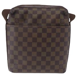 Louis Vuitton Trotteur Beaubourg Damier