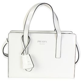 Prada Mini Re-Edition 1995 Bolsa de Alça Dupla em Couro Spazzolato Branco