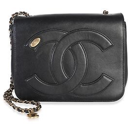 Chanel CC Mania Schultertasche aus schwarzem Lammleder