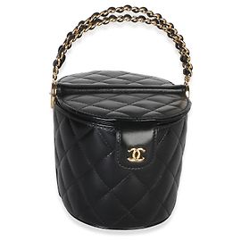 Borsa vanity Chanel in pelle di vitello matelassé lucida nera con doppio manico superiore