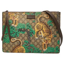 Gucci GG Supreme Bengal Tiger Clutch