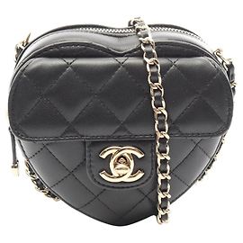 Bolso de mano Chanel Heart Chain Clutch