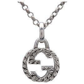 Colgante de cadena de eslabones Interlocking G grabado Gucci en plata esterlina Large