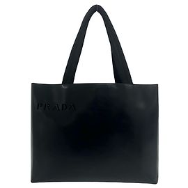 Bolsa Tote Prada em Couro com Logotipo Vazado Perfurado