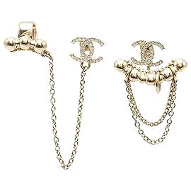 Chanel Gold CC vergoldete asymmetrische Ear Cuff Ohrringe mit Strass