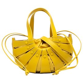 Bottega Veneta Borsa The Shell Piccola in pelle di vitello Gialla