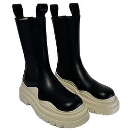 Bottega Veneta – Black Leather Tire Boots with Ivory Sole – Size 37.5