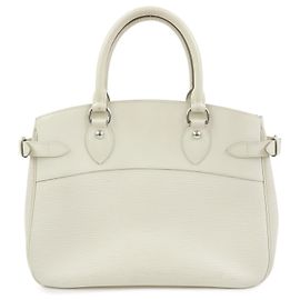 Louis Vuitton Passy Epi Leather PM