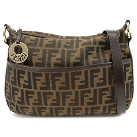 FENDI Schultertasche aus Zucca Canvas und Leder Braun Schwarz 8BT190