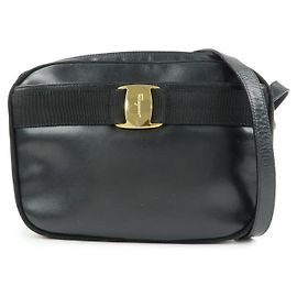 Salvatore Ferragamo Borsa a tracolla Ferragamo Vara in pelle Nero