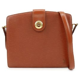 Borsa a tracolla Louis Vuitton Capucines in pelle Epi Kenya Brown M52343