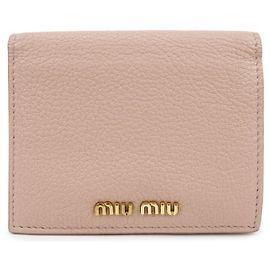 Portafoglio compatto bi-fold in pelle Madras con logo MIU MIU Rosa