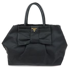 Borsa tote a mano PRADA in nylon e pelle con nastro Nero BN1601