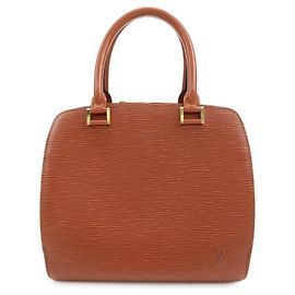 Louis Vuitton Pont Neuf Handtasche aus Epi-Leder Kenya Brown M52053