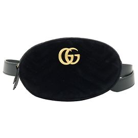 GUCCI GG Marmont Double G Gürteltasche aus Leder und Samt 476434
