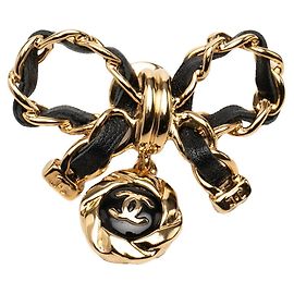 Chanel Coco Mark Schleifen-Motiv Anstecknadel