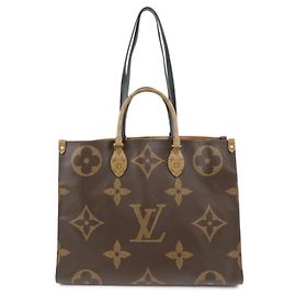 Louis Vuitton Monogram Giant On The Go GM Leather Hand Bag M45320