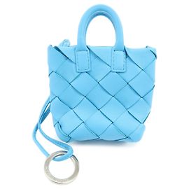 BOTTEGA VENETA Charm per borsa in pelle nappa Intrecciato Blu chiaro