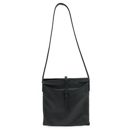 Borsa a spalla piatta e borsa a tracolla LOEWE Anagram in pelle nappa Nero