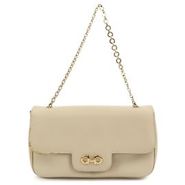 Salvatore Ferragamo Borsa a tracolla e borsa a mano Ferragamo Gancini in pelle con catena, Light Beige